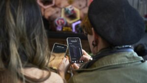 Read more about the article Team Up Instantly – Sunderfolk’s Mobile Integration Redefines Xbox Co-Op