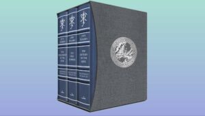 Read more about the article The $325 Lord Of The Rings Deluxe Illustrated Box Set Is Only $146 For A Limited Time