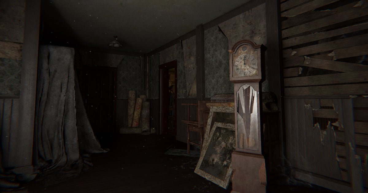 Read more about the article Phasmophobia will be getting a sound recorder, evidence revamp, and more with its Chronicle update next month
