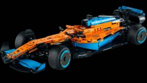 Read more about the article Lego Technic McLaren F1 Race Car Gets $75 Discount At Walmart