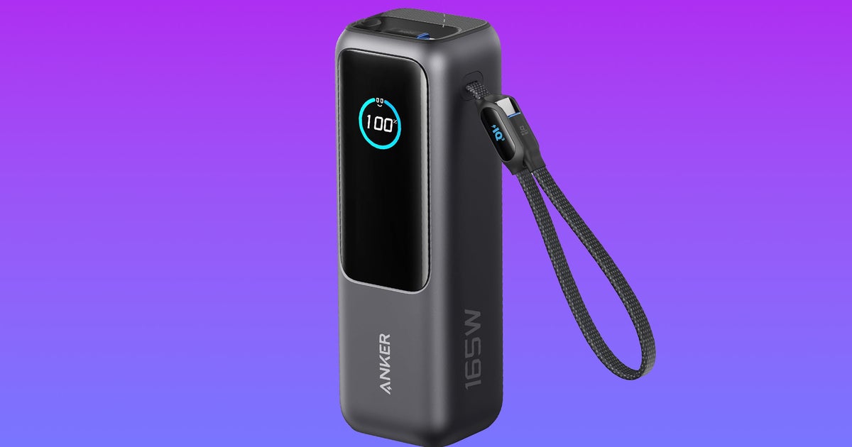 You are currently viewing This Anker power bank is ideal for your Steam Deck or ROG Ally, and there's 30% off at Amazon right now