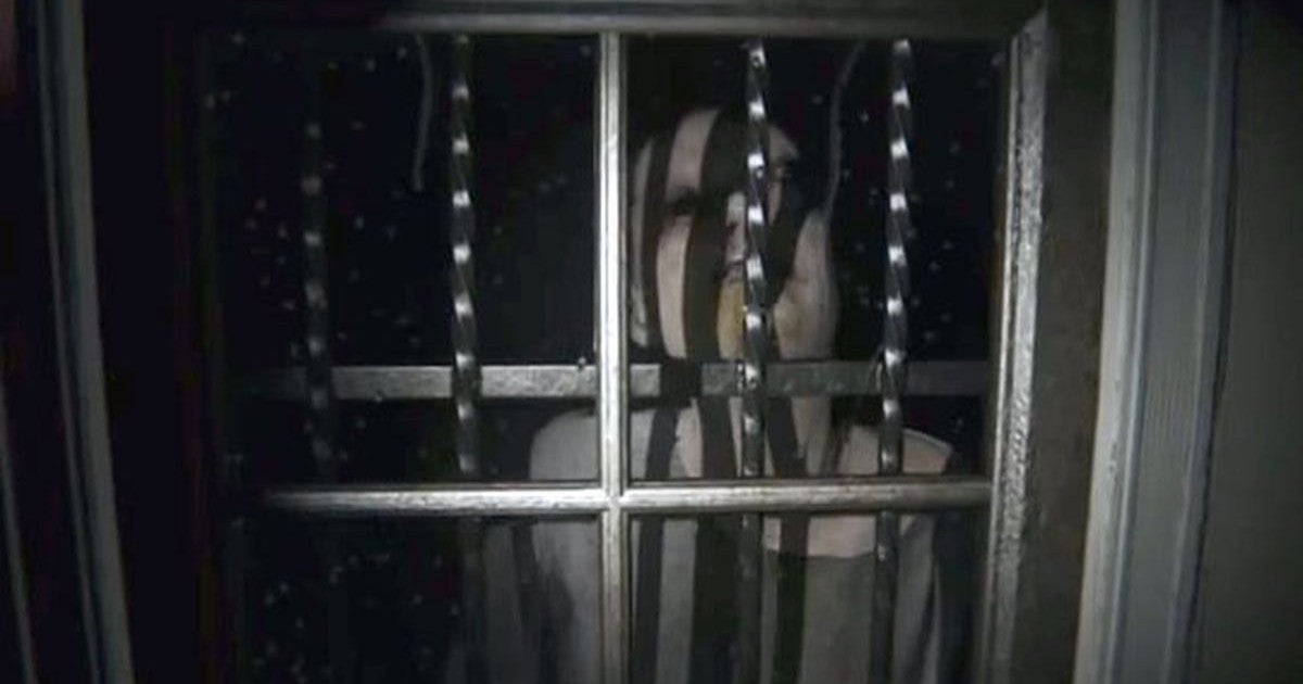 You are currently viewing Resident Evil 2 director Kamiya says he's up for remaking Kojima's P.T., but not as a horror game because he hates those